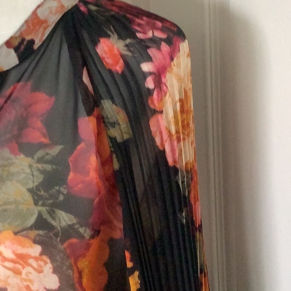 Worthington Sheer Black Polyester Floral Button Blouse with Long Pleated Sleeves - Picture 7 of 11